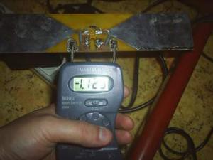 Индикатор электромагнитного поля (детектор жучков)